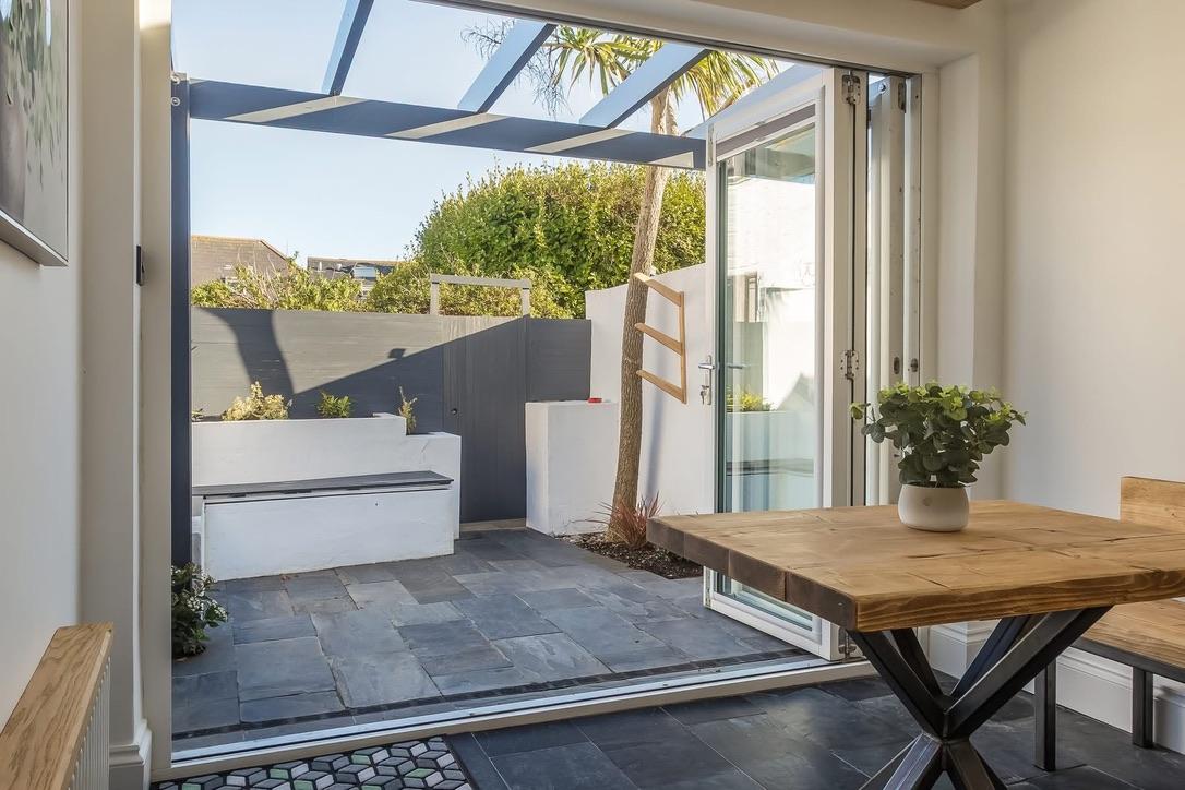 Premium 3BR Cottage: Sauna, EV, Newquay5